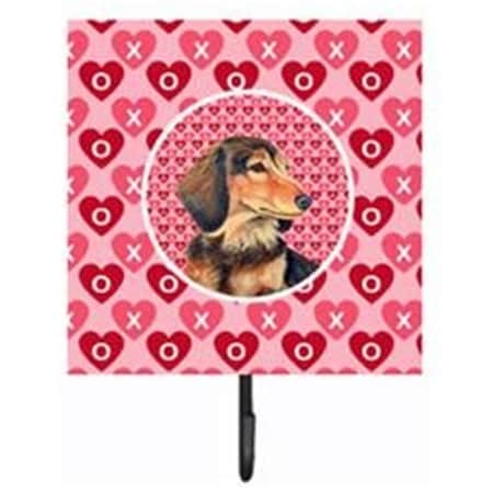 Jensendistributionservices 4.25 x 7 in. Dachshund Valentines Love and Hearts Leash Or Key Holder MI1655556